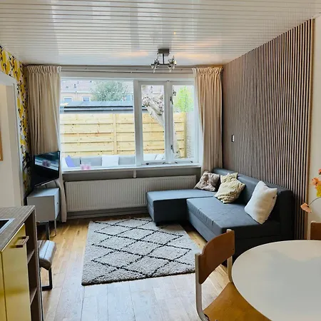 Apartment At The *