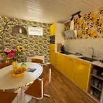 Appartement At The *